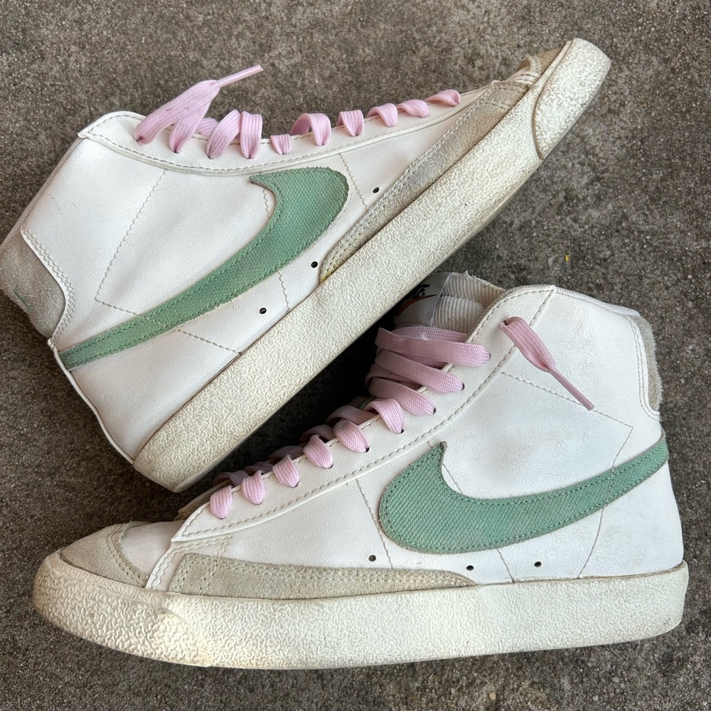 Nike Blazer Mid 77 Women’s Shoes